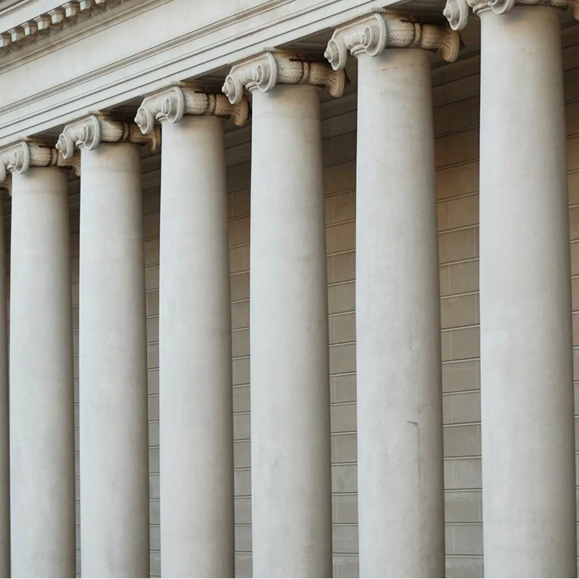 Դիմել փաստաբանին